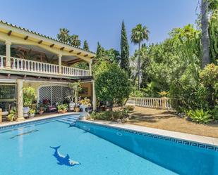 Jardí de Casa adosada en venda en Marbella