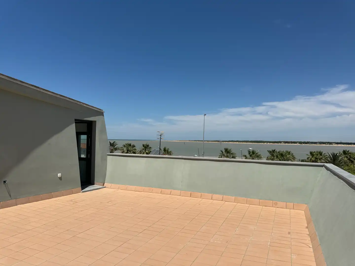 Ground floor for sale in Calle Rodrigo de Triana, 1, Centro - Calzada - Cabo Noval