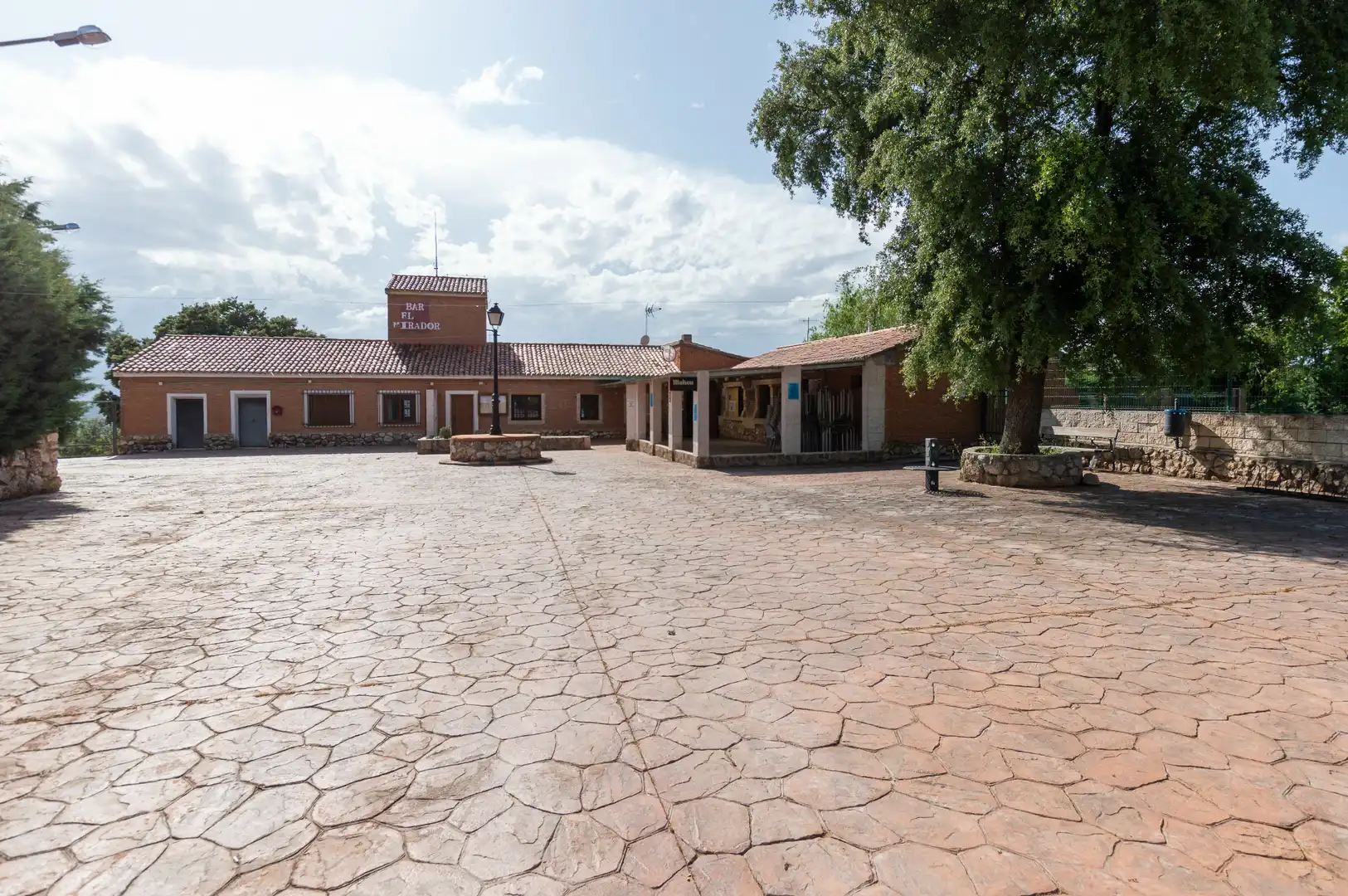 Vista exterior de Casa o chalet en venta en Hontoba con Calefacción, Jardín privado y Terraza