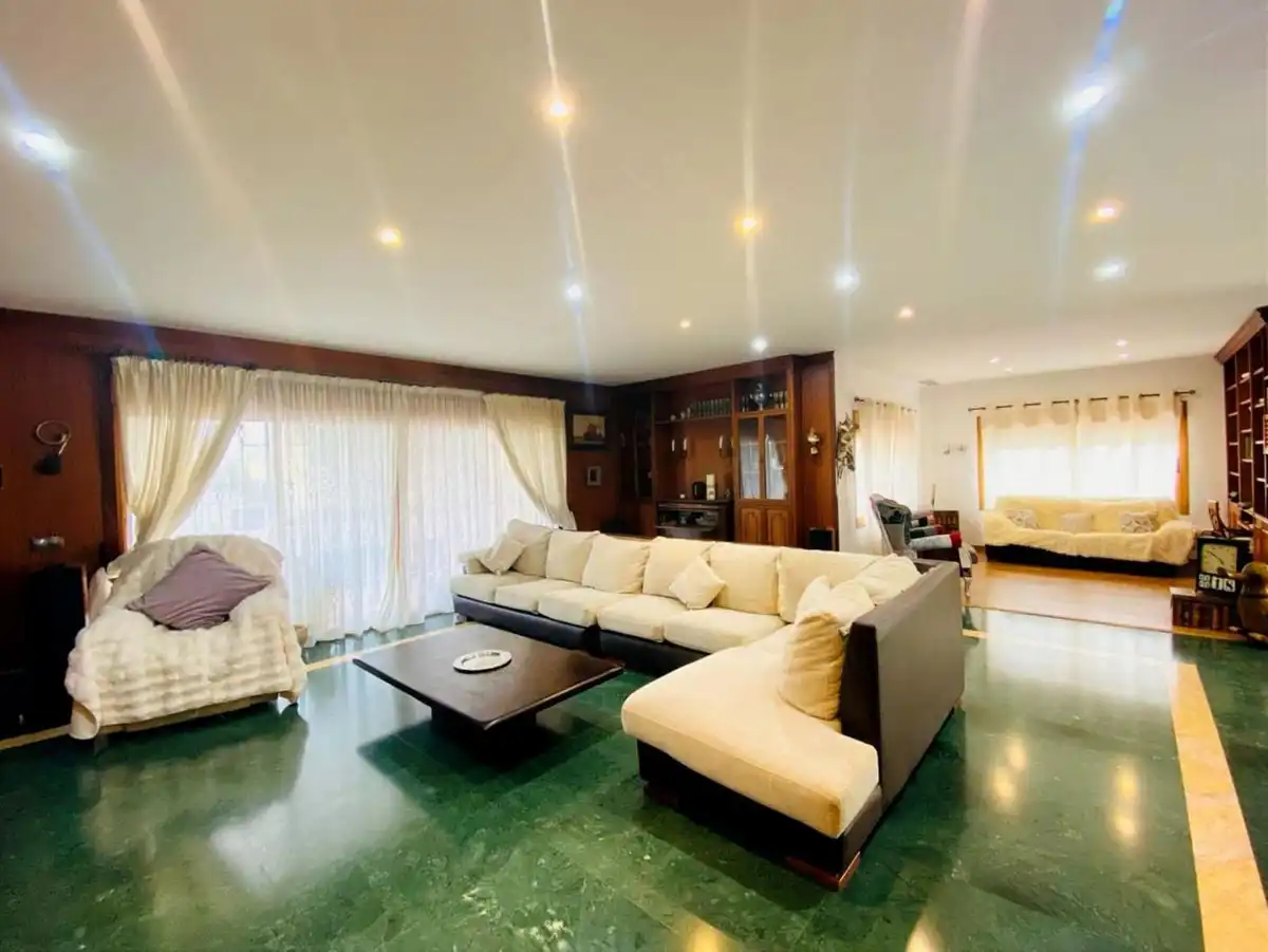 Chalet con piscina en venta en Avenida Manuel Mena Palma 50, imagen 9
