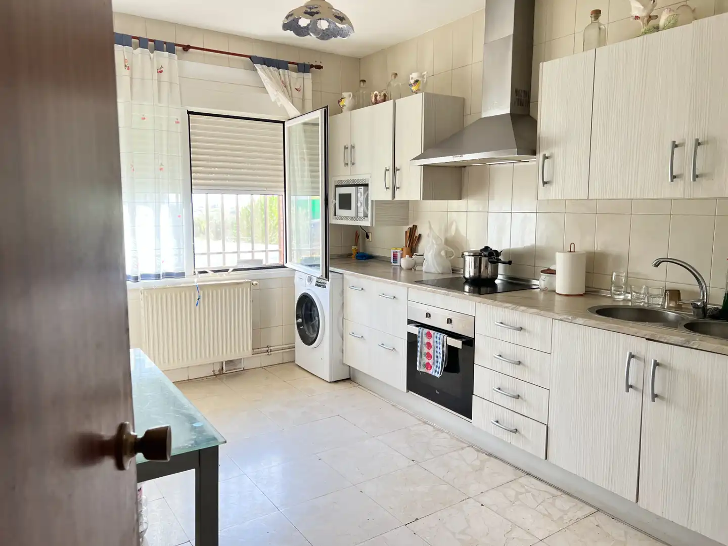 Küche von Haus oder Chalet zum Verkauf in Puerto Lápice mit Klimaanlage, Heizung und Privatgarten