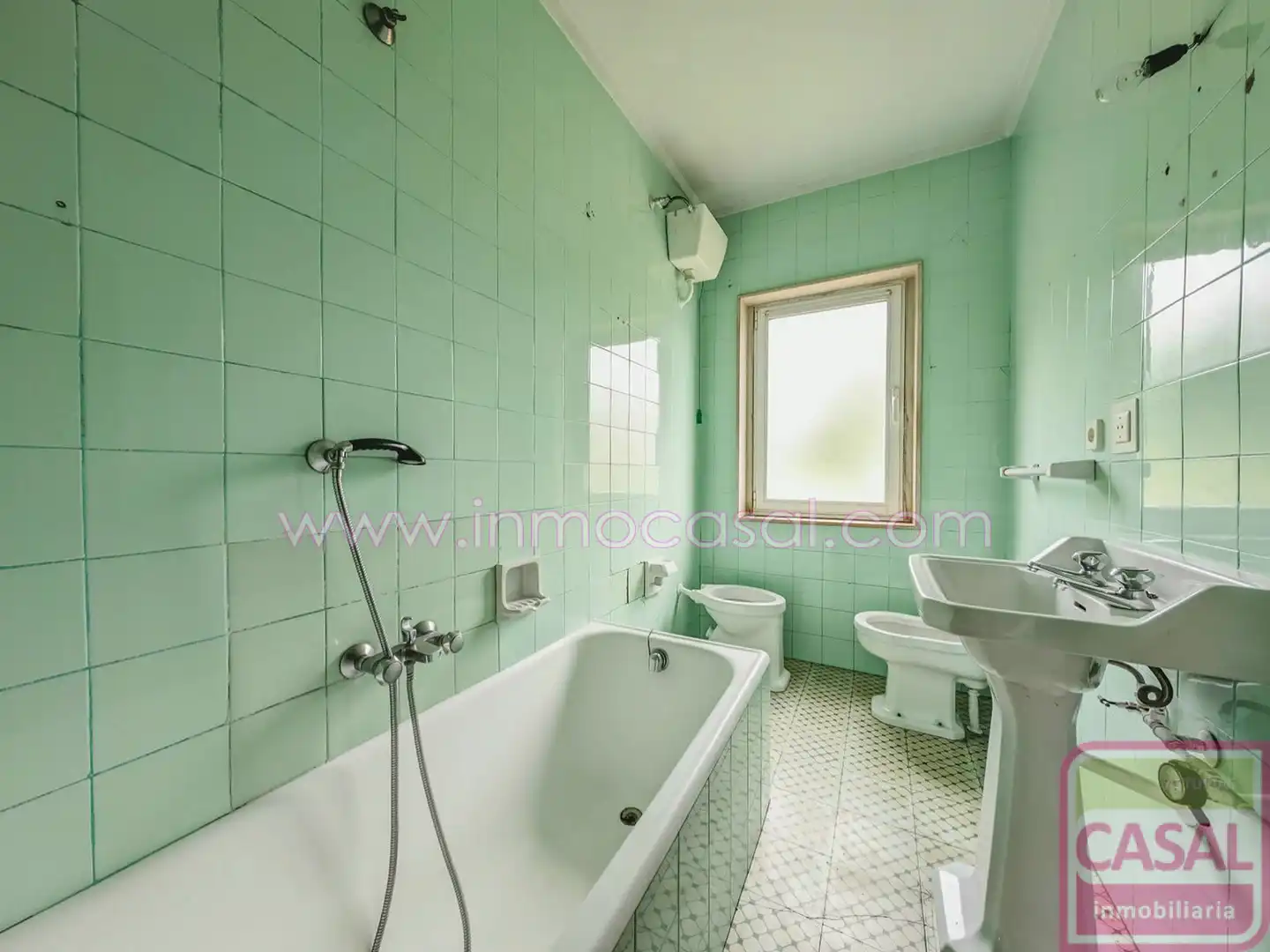 Baño de Casa o chalet en venta en Oviedo  con Calefacción y Trastero