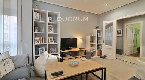 Foto 5 de Pis en venda a Las Arenas, Bizkaia