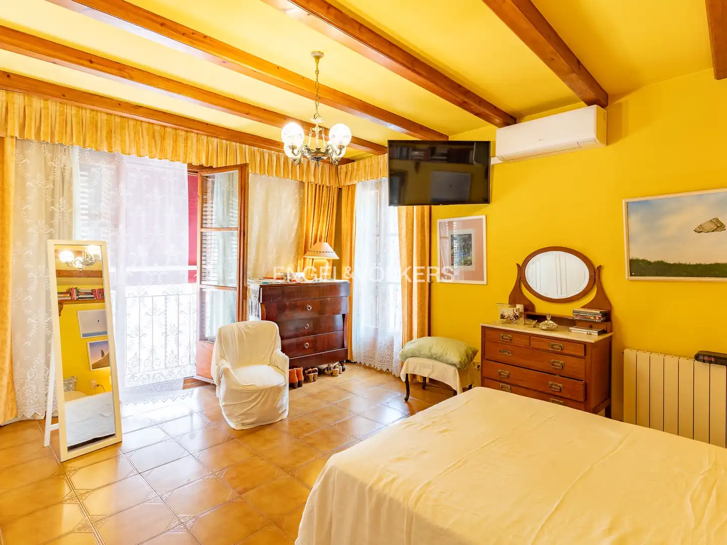 Habitación de Casa adosada en venta en Arenys de Mar con Aire acondicionado, Calefacción y Terraza
