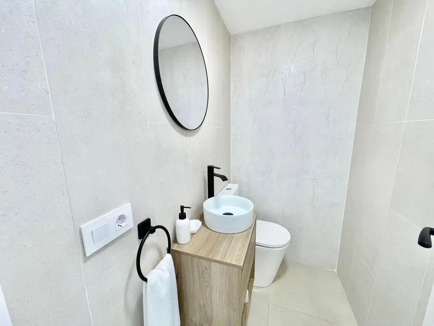 Bathroom of Apartments for rent in La Manga del Mar Menor  with Air Conditioner, Heating and Terrace