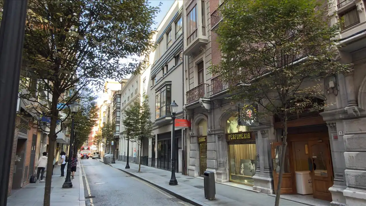 Vista exterior de Piso en venta en Gijón 