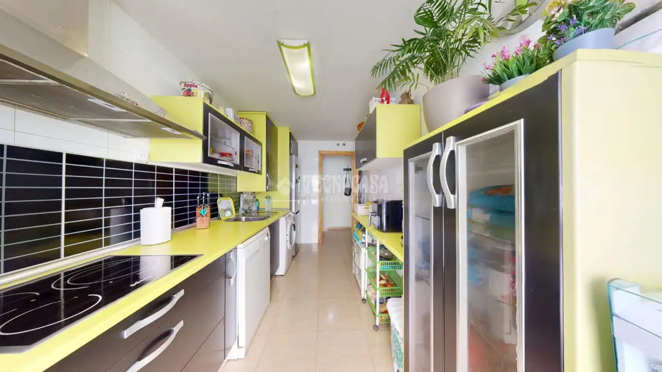 Cocina de Piso en venta en Azuqueca de Henares con Calefacción