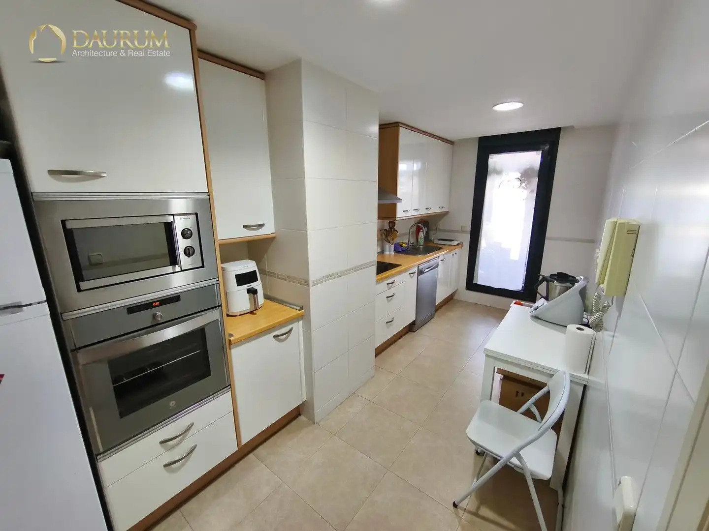Küche von Wohnung zum Verkauf in Paracuellos de Jarama mit Klimaanlage, Heizung und Terrasse