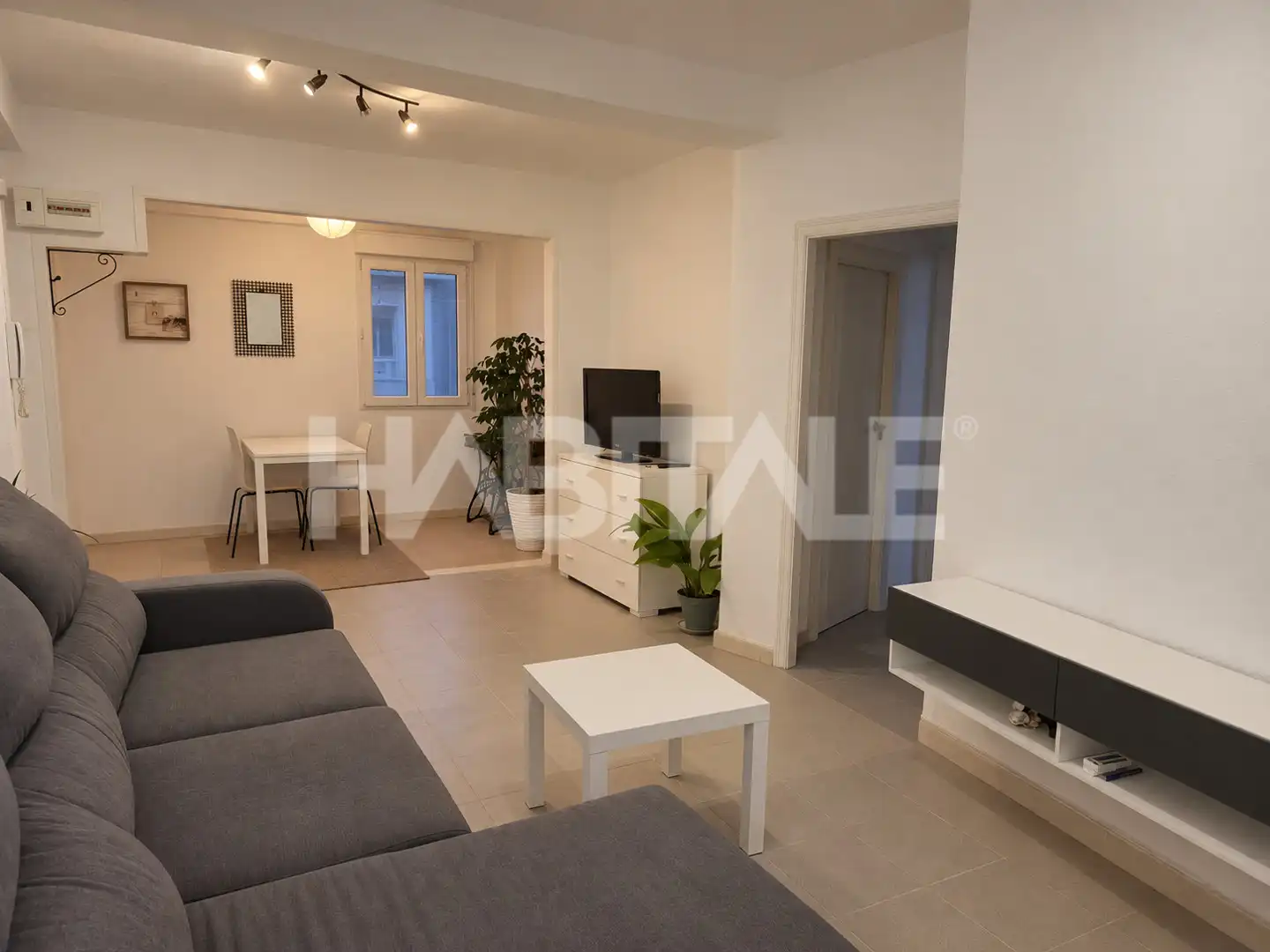 Wohnzimmer von Wohnung zur Miete in La Saïdia