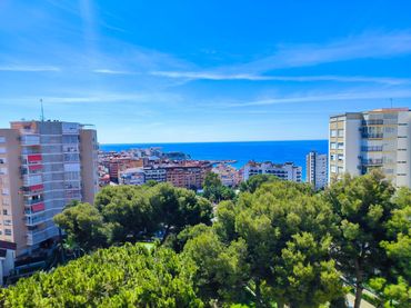 Appartamento con piscina in vendita a Playa de Poniente