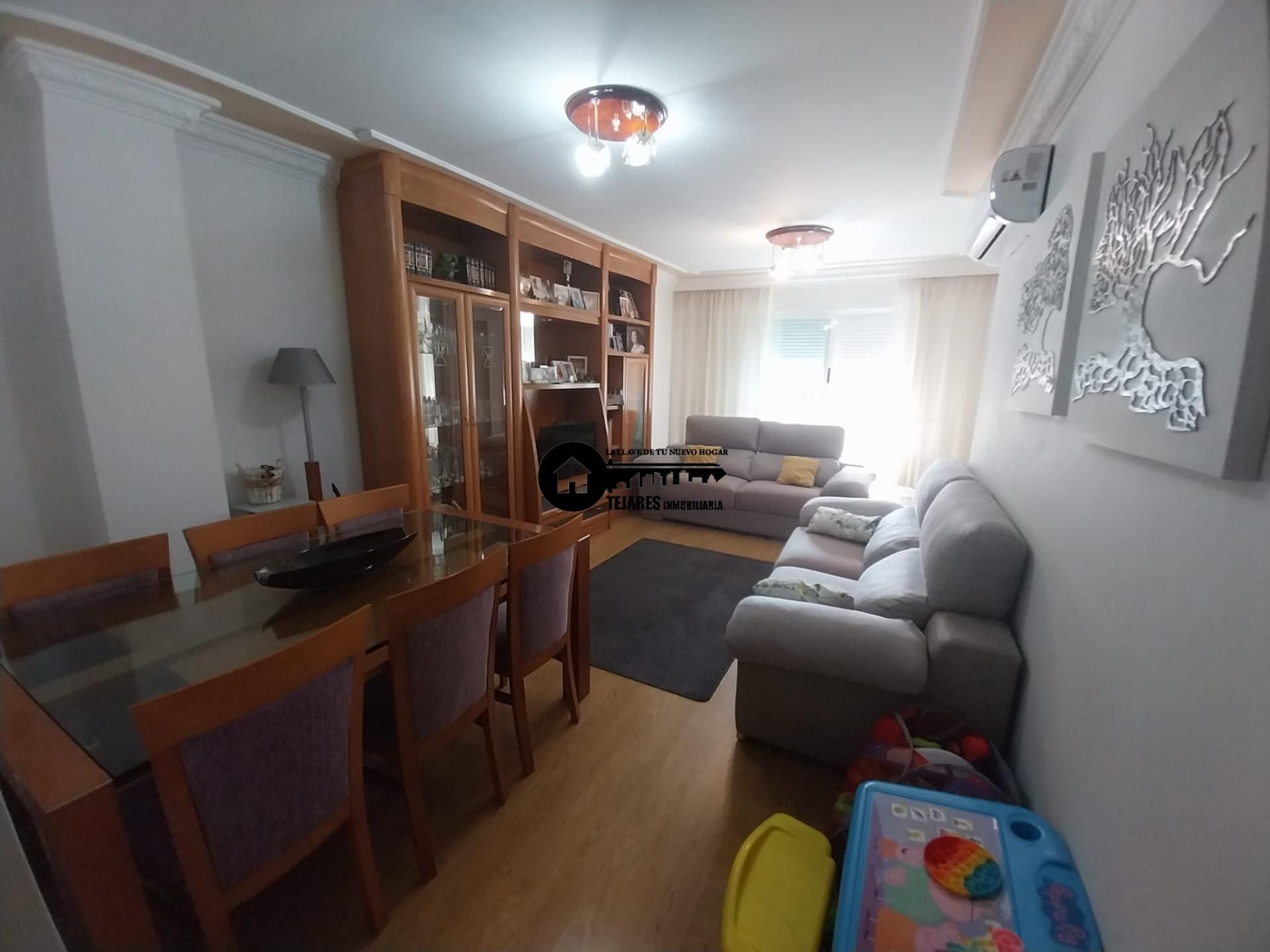 Living room of Flat for sale in  Albacete Capital  with Air Conditioner, Heating and Storage room