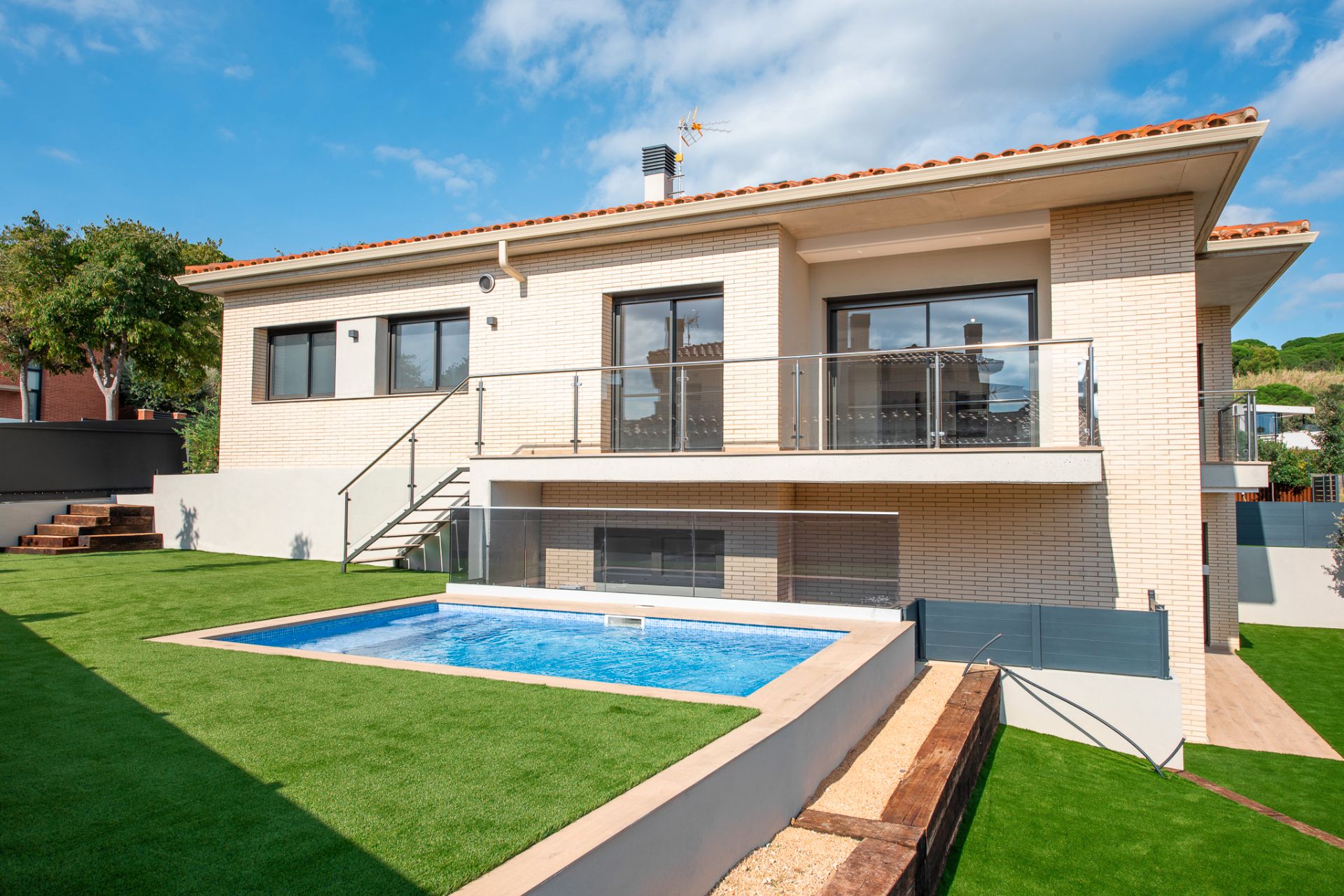 Swimming pool of House or chalet for sale in Sant Feliu de Guíxols  with Air Conditioner, Heating and Private garden