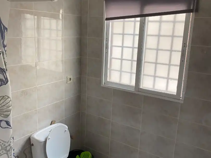 Baño de Oficina de alquiler en Lorca