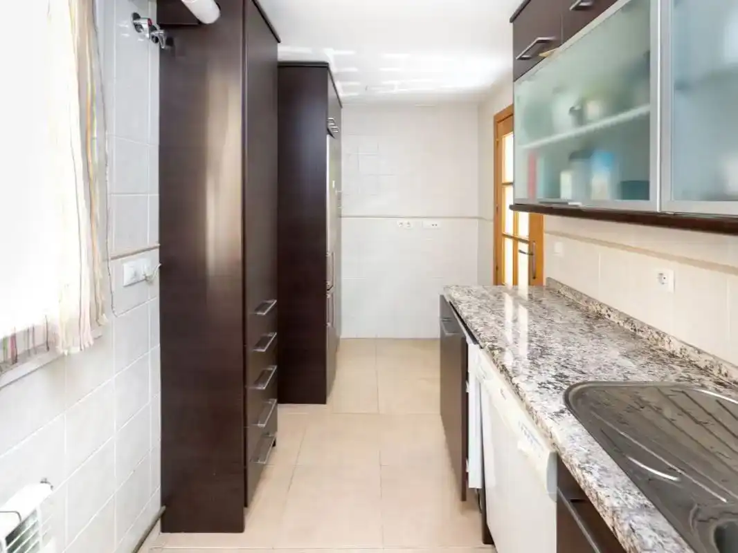 Küche von Wohnung zur Miete in Granada mit Klimaanlage, Schwimmbad und Möbliert
