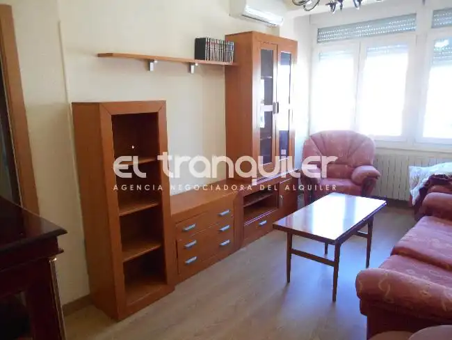 Penthouse with lift to rent in Calle Torres Miranda, imagen 33