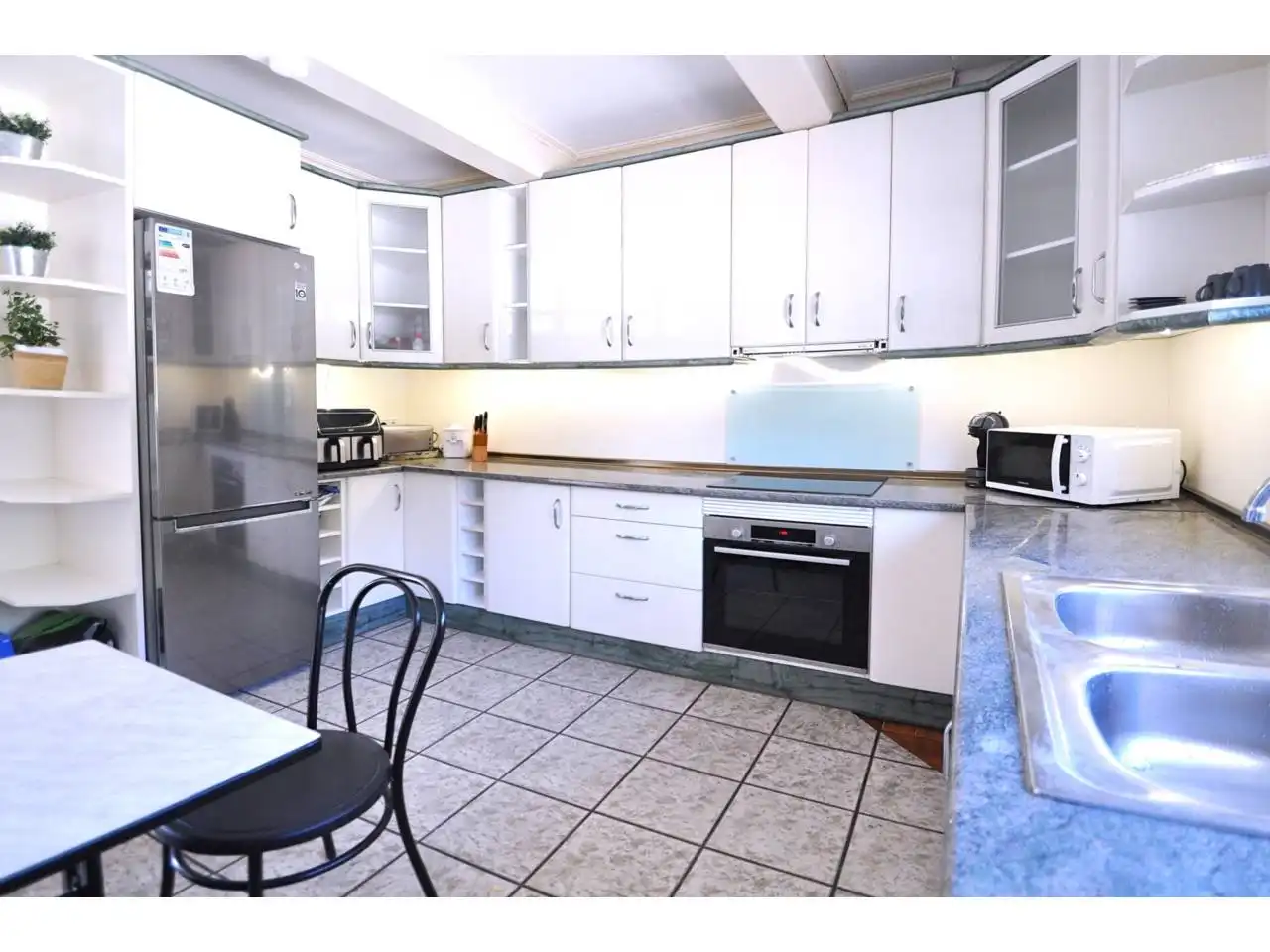 Cocina de Casa o chalet en venta en Lloret de Mar con Aire acondicionado, Calefacción y Jardín privado