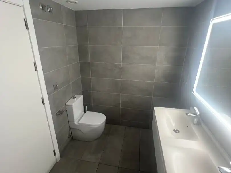 Piso con piscina en venta en Calle de Riu Nervión 6, imagen 3