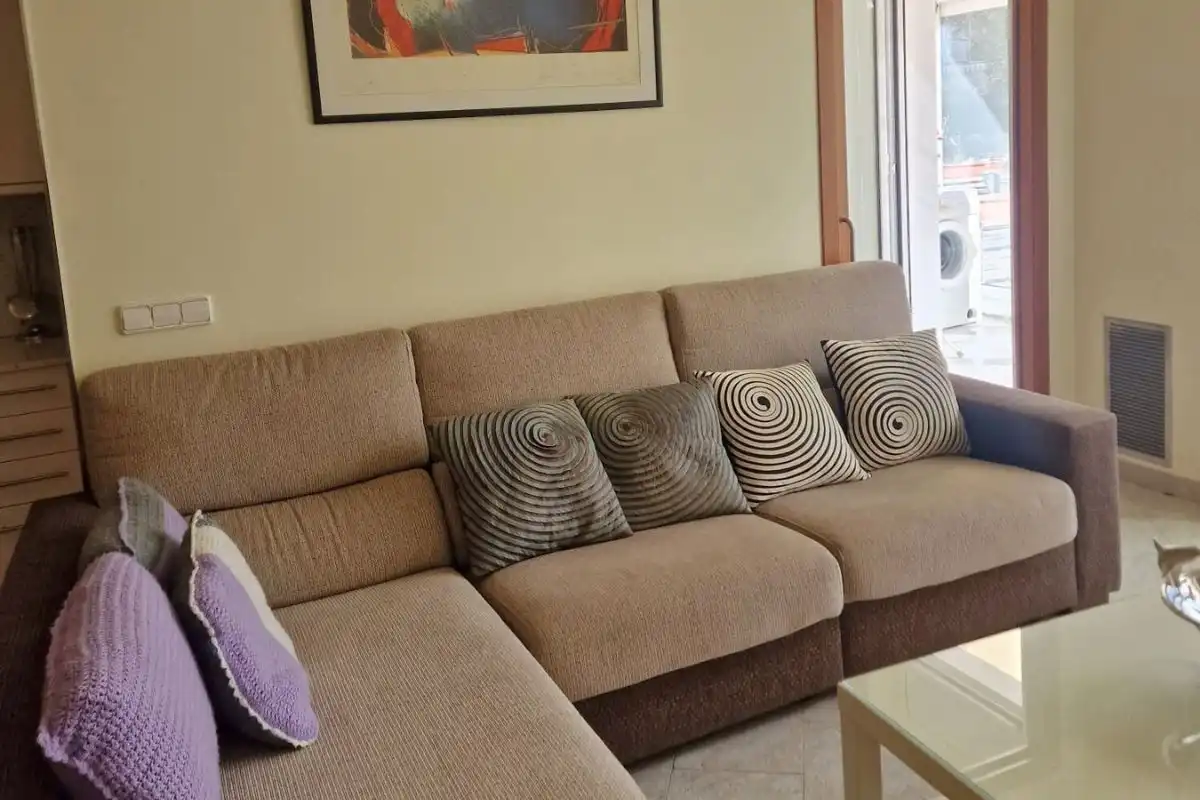 Sala de estar de Apartamento de alquiler en Girona con Aire acondicionado, Calefacción y Terraza