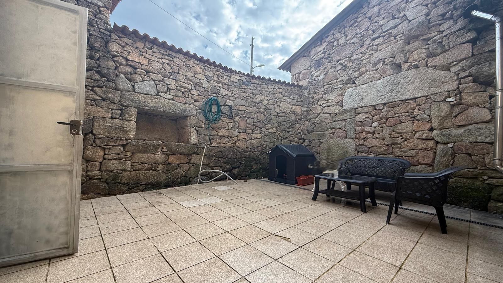 Terrassa de Casa o xalet en venda en San Cibrao das Viñas amb Calefacció, Terrassa i Traster