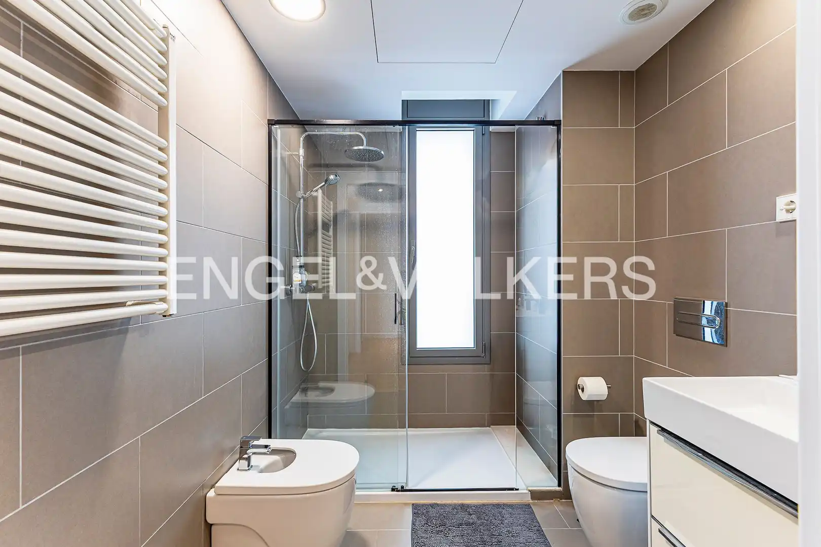 Bathroom of Flat for sale in Barcelona  with Air Conditioner, Heating and Terrace