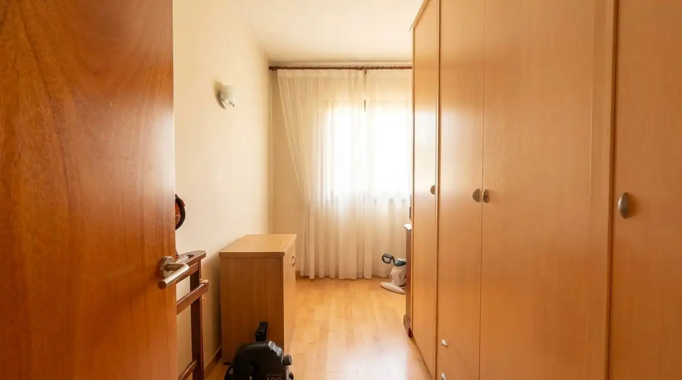 Habitación de Piso en venta en Girona con Aire acondicionado, Calefacción y Balcón