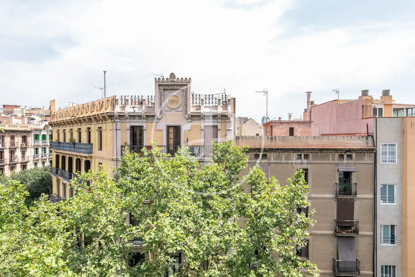 Vista exterior de Pis de lloguer en Barcelona amb Aire condicionat, Calefacció i Moblat