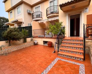 Jardí de Casa adosada en venda en Alaquàs amb Aire condicionat, Jardí privat i Terrassa