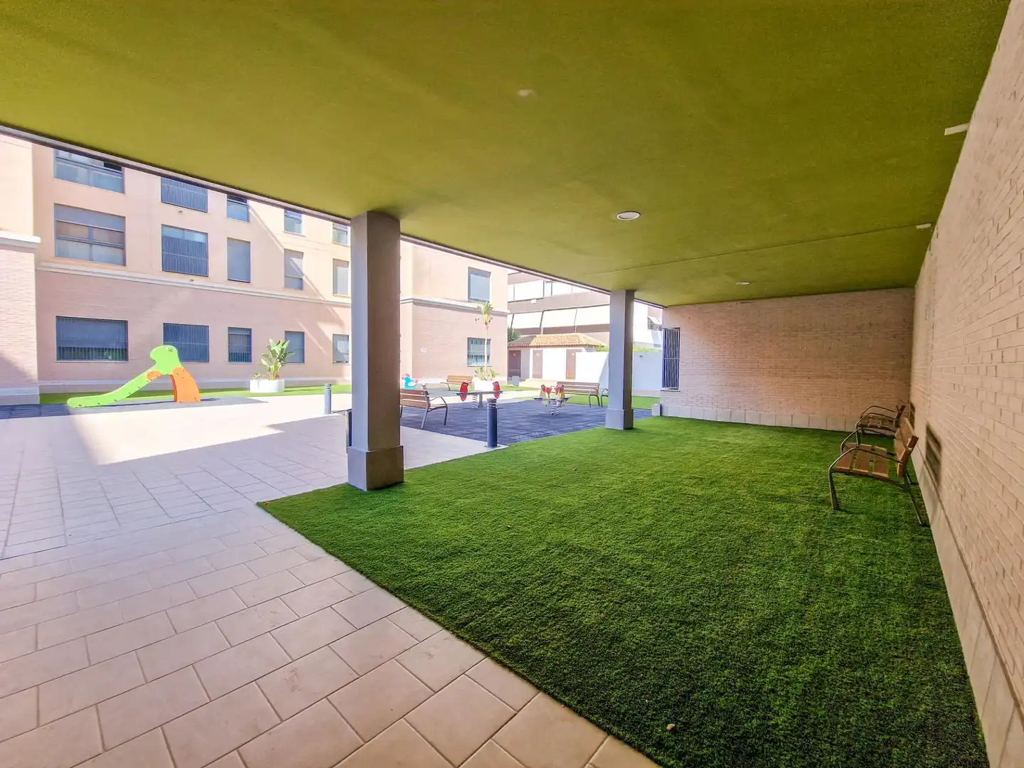 Terraza de Piso en venta en Elche / Elx con Aire acondicionado, Calefacción y Jardín privado