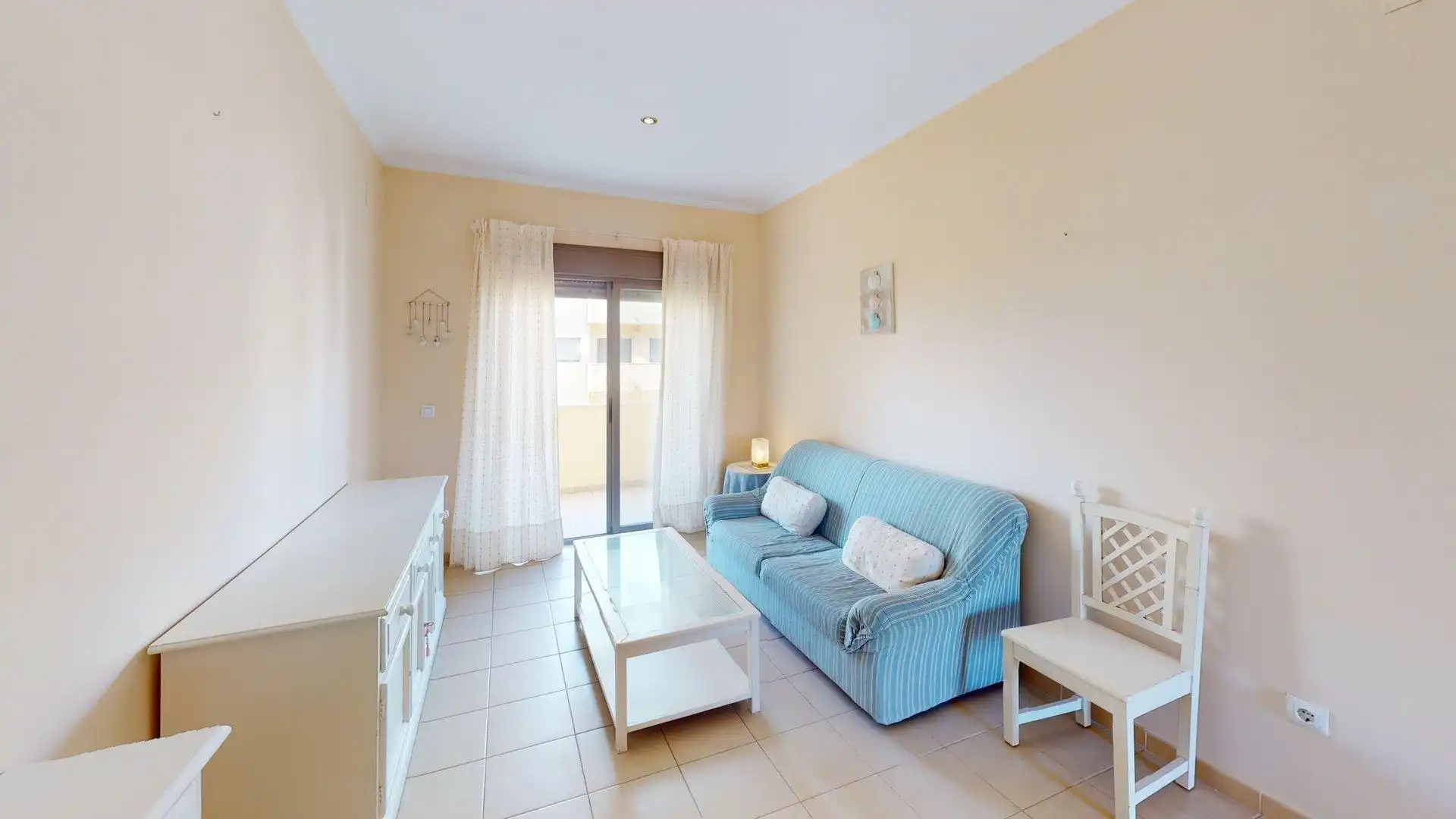 Sala d'estar de Pis en venda en Isla Cristina amb Jardí privat, Terrassa i Traster