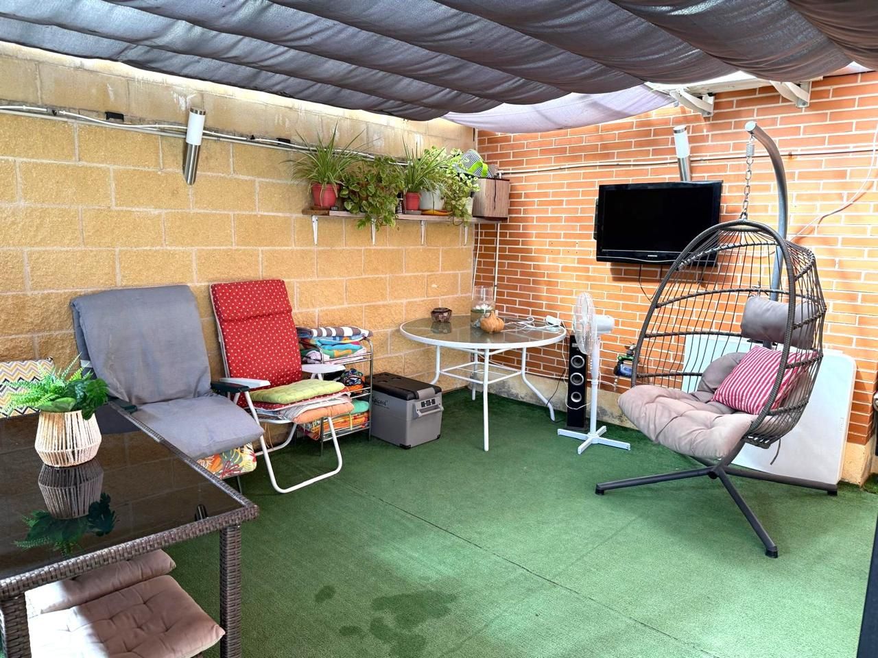 Terrassa de Casa adosada en venda en Meco amb Aire condicionat, Calefacció i Jardí privat
