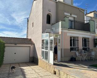 Vista exterior de Casa o xalet en venda en Quintanaortuño amb Terrassa