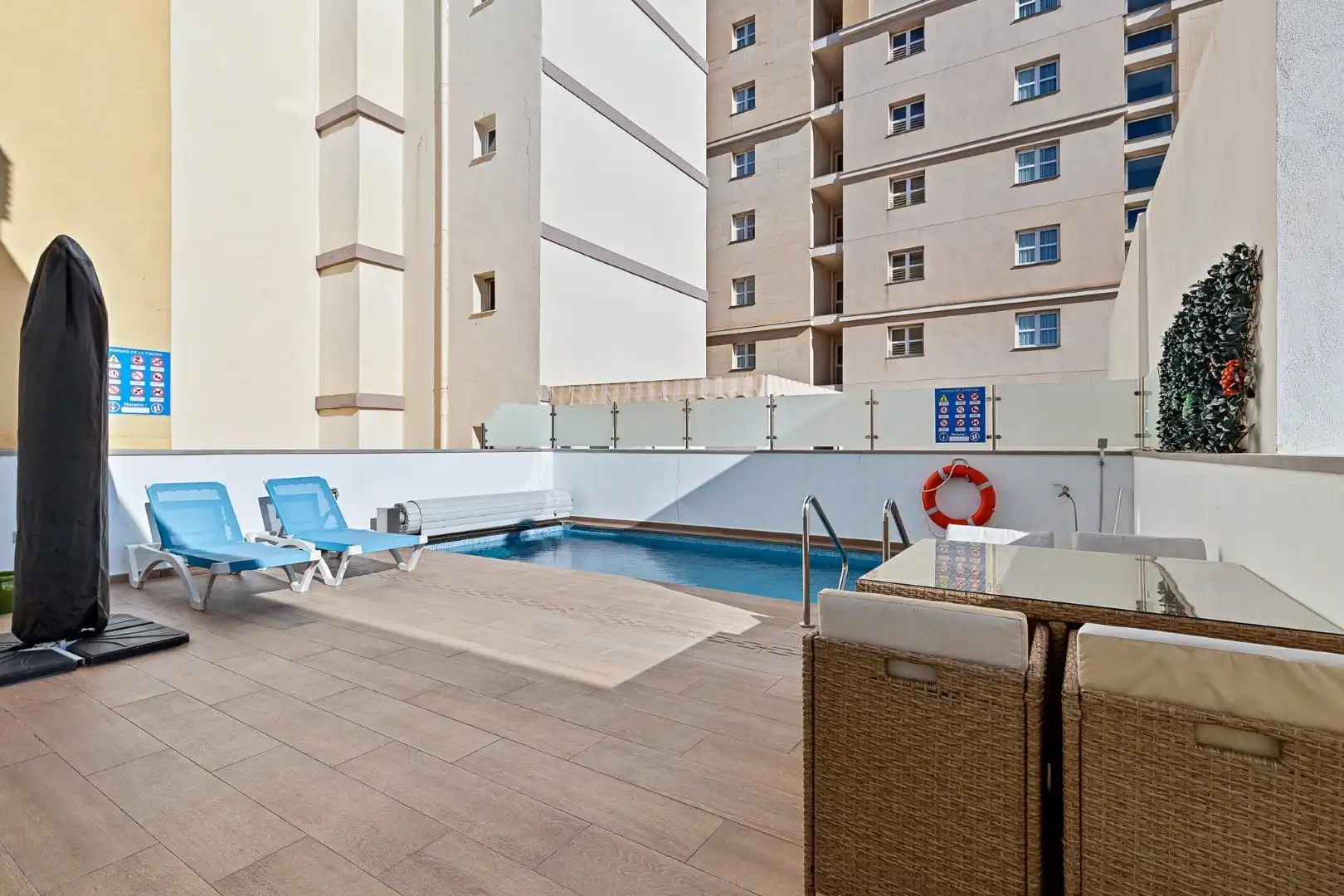 Piscina de Apartamento en venta en Playa de los Boliches