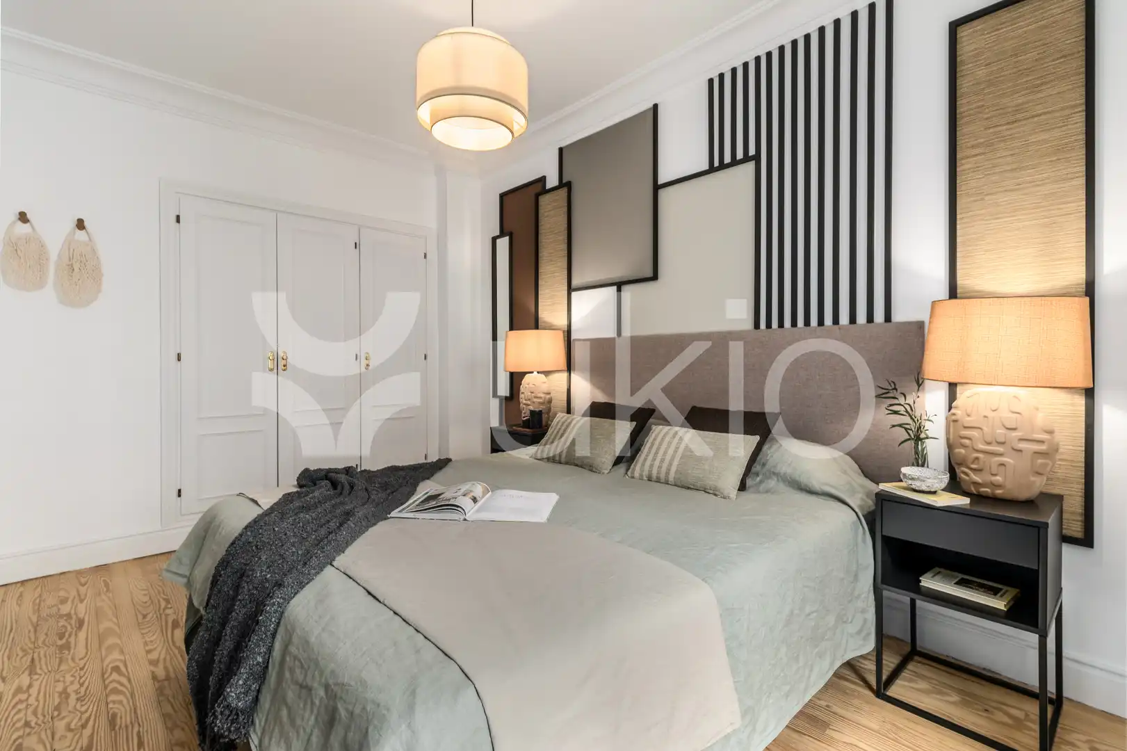 Dormitori de Apartament de lloguer en Madrid amb Aire condicionat, Calefacció i Moblat