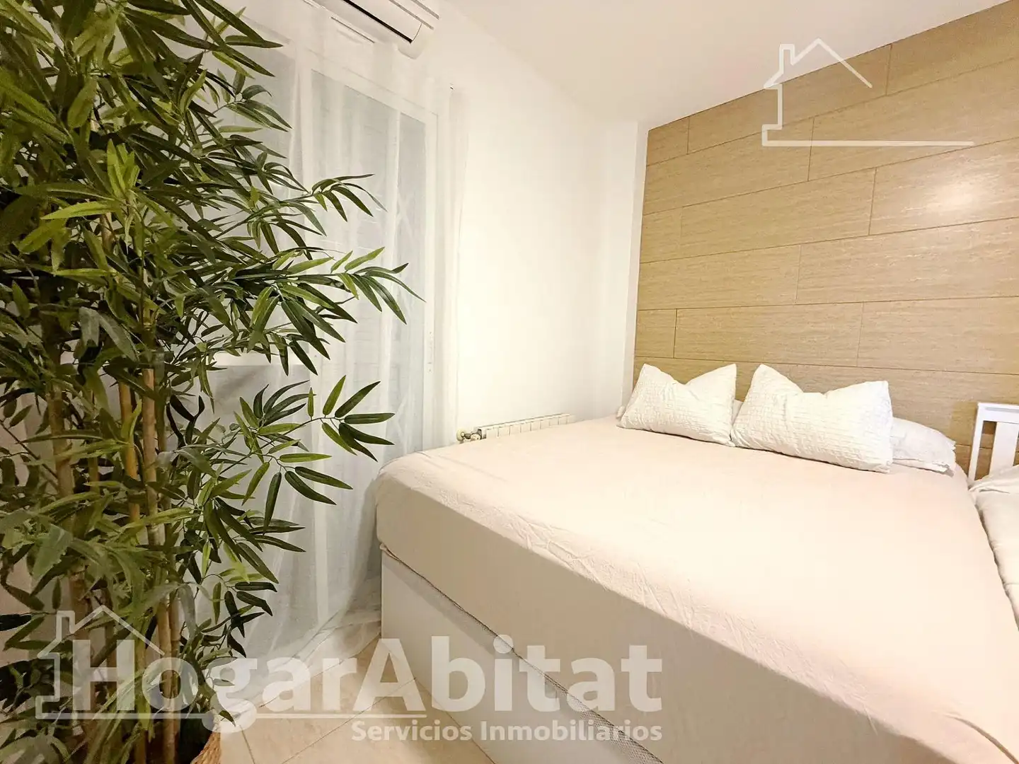 Bedroom of Houses for sale in Moncada  with Air Conditioner, Heating and Private garden