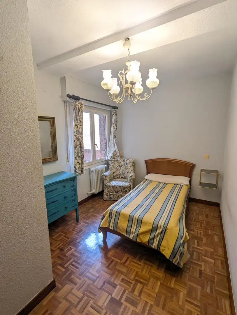 Habitación de Piso en venta en Estella / Lizarra con Calefacción, Parquet y Terraza