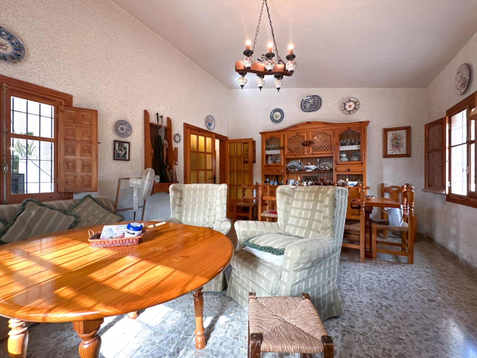 Living room of Country house for sale in Aigües  with Air Conditioner, Private garden and Storage room
