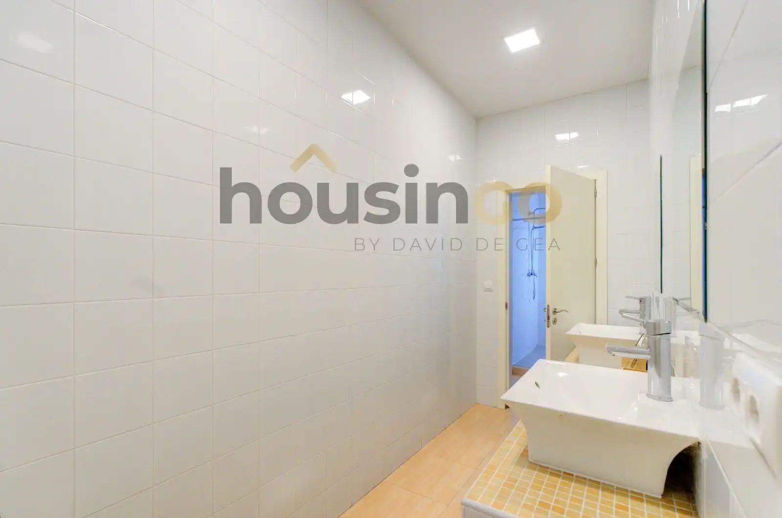 Badezimmer von Dachboden zur Miete in Madrid mit Klimaanlage, Heizung und Parkett