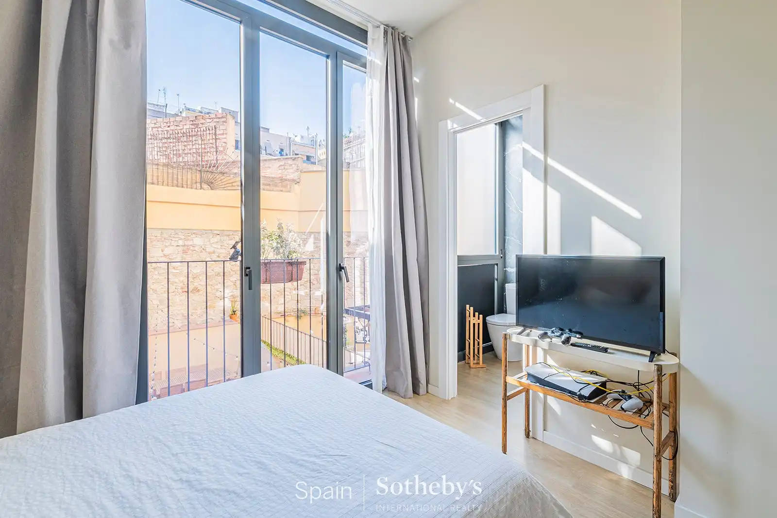 Apartament amb ascensor en venda a Gran Via de les Corts Catalanes, imagen 19