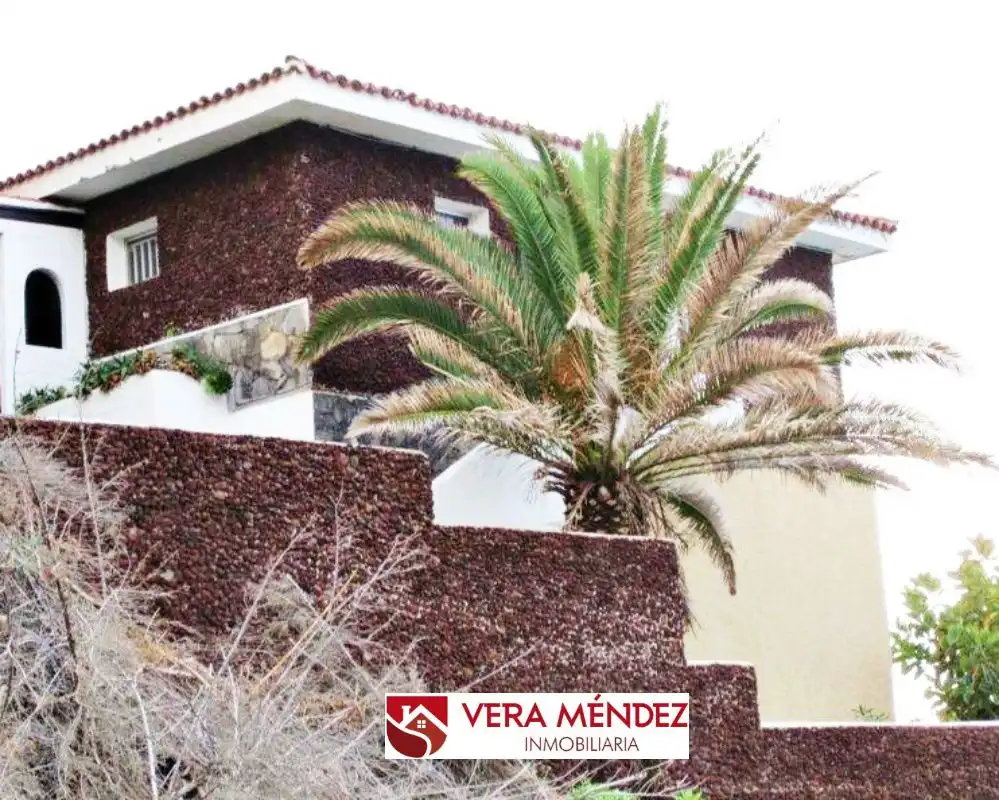 Vista exterior de Casa o xalet en venda en Tacoronte amb Jardí privat i Piscina