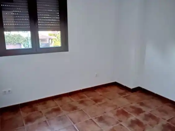 Dormitori de Casa o xalet en venda en Guillena amb Aire condicionat, Calefacció i Jardí privat