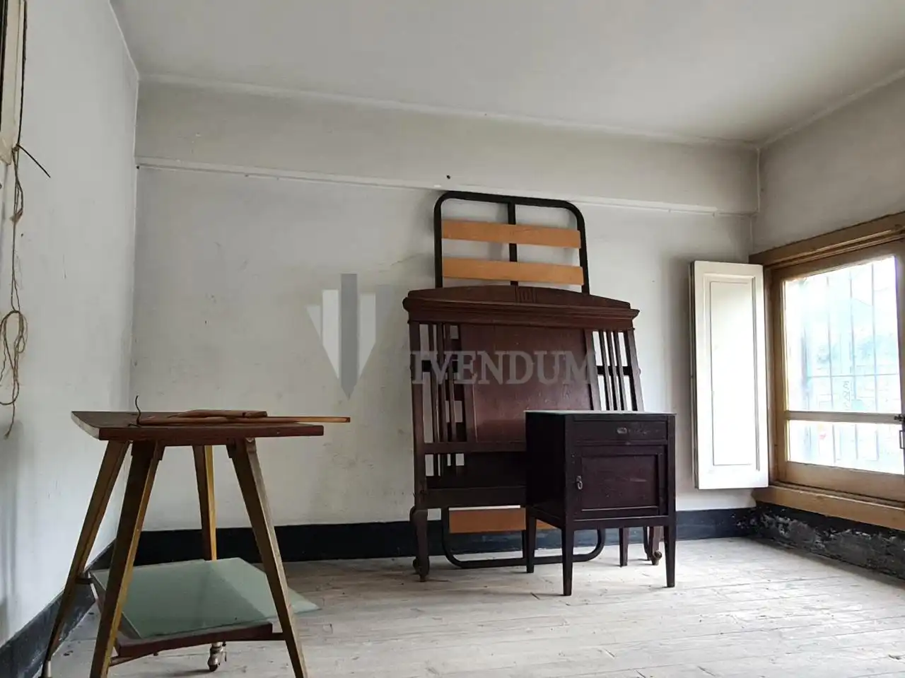 Bedroom of Buildings for sale in Vigo 