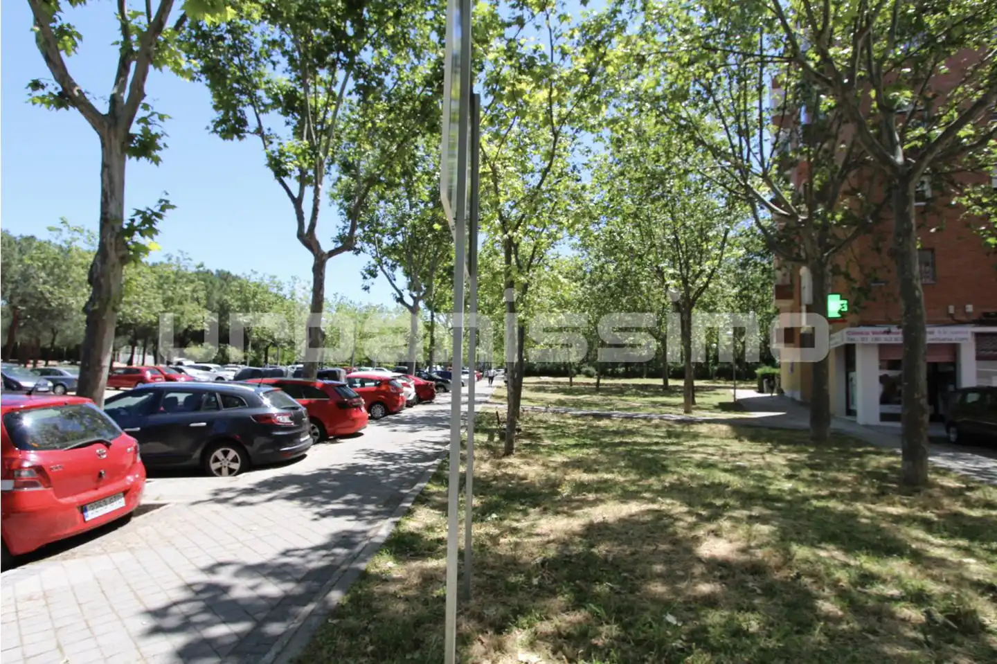 Aparcament de Apartament de lloguer en Madrid amb Aire condicionat, Calefacció i Moblat