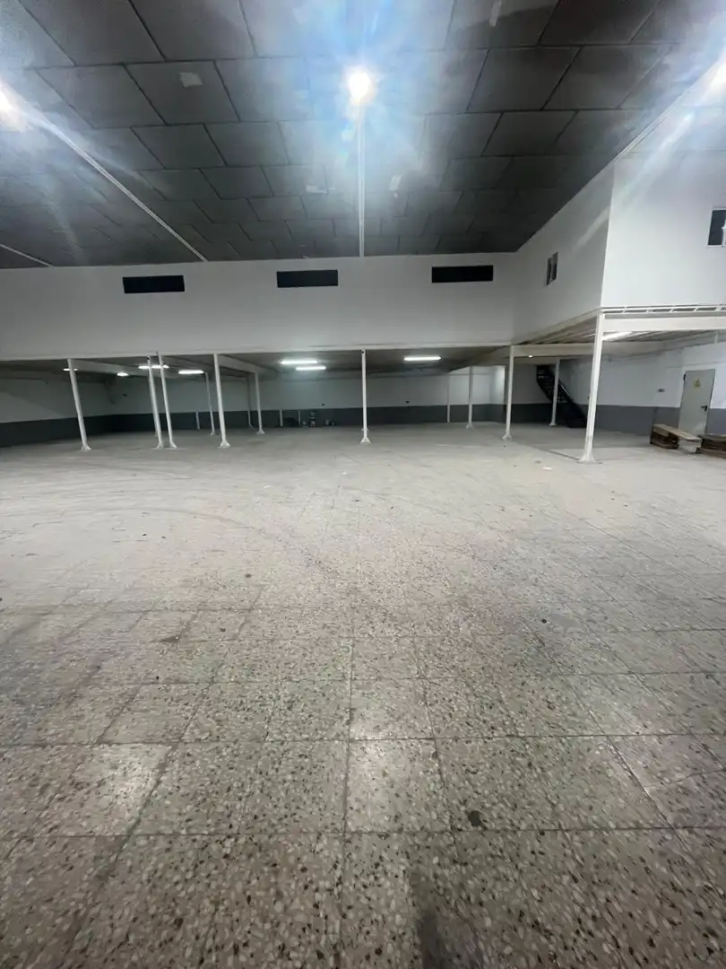 Fabrikhallen zur Miete in Algorós - El Derramador