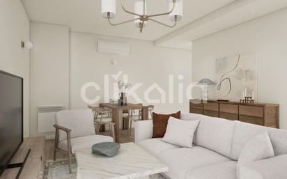 Living room of Flat for sale in  Madrid Capital  with Air Conditioner, Heating and Terrace