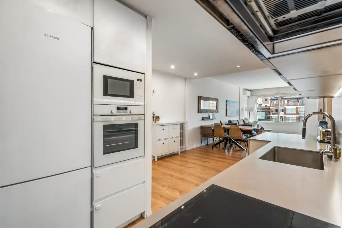 Cocina de Piso en venta en Barcelona con Aire acondicionado y Calefacción