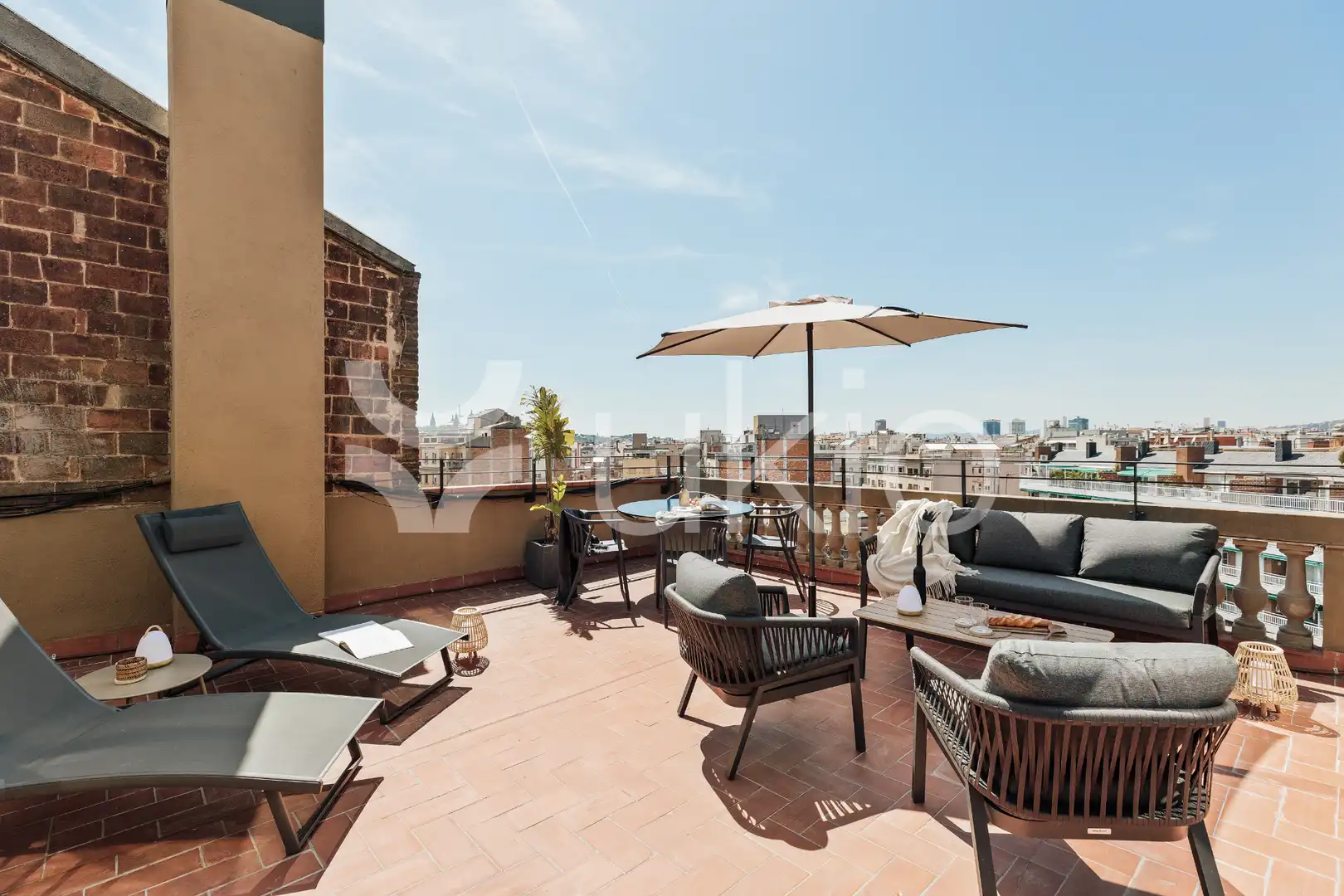 Terrassa de Apartament de lloguer en Barcelona amb Aire condicionat, Calefacció i Terrassa