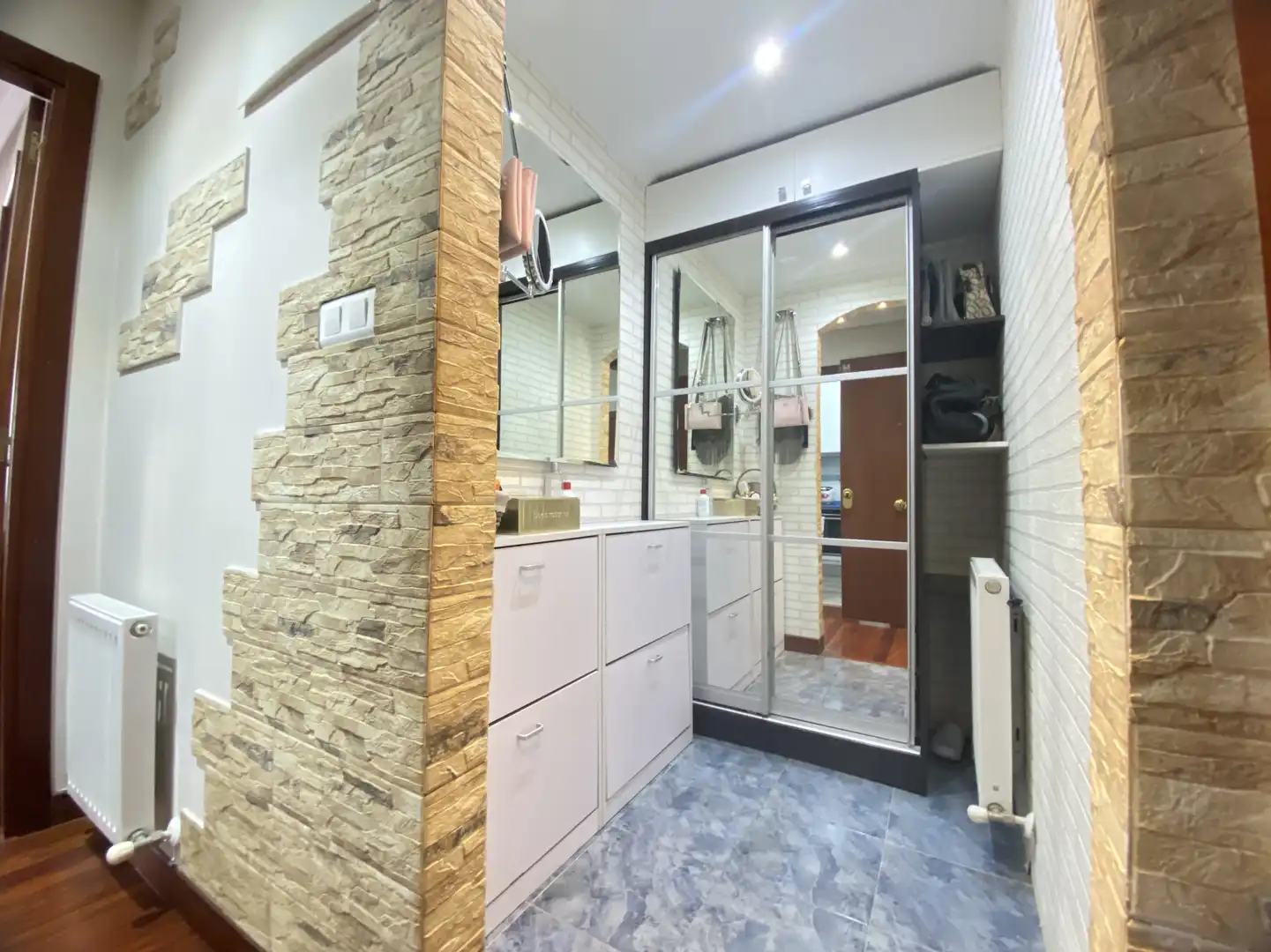 Badezimmer von Wohnung zum Verkauf in Entrambasaguas mit Heizung, Terrasse und Abstellraum