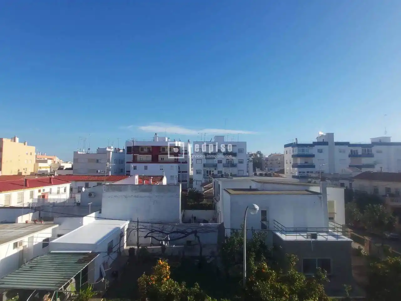 Vista exterior de Àtic en venda en Sanlúcar de Barrameda amb Aire condicionat, Terrassa i Alarma
