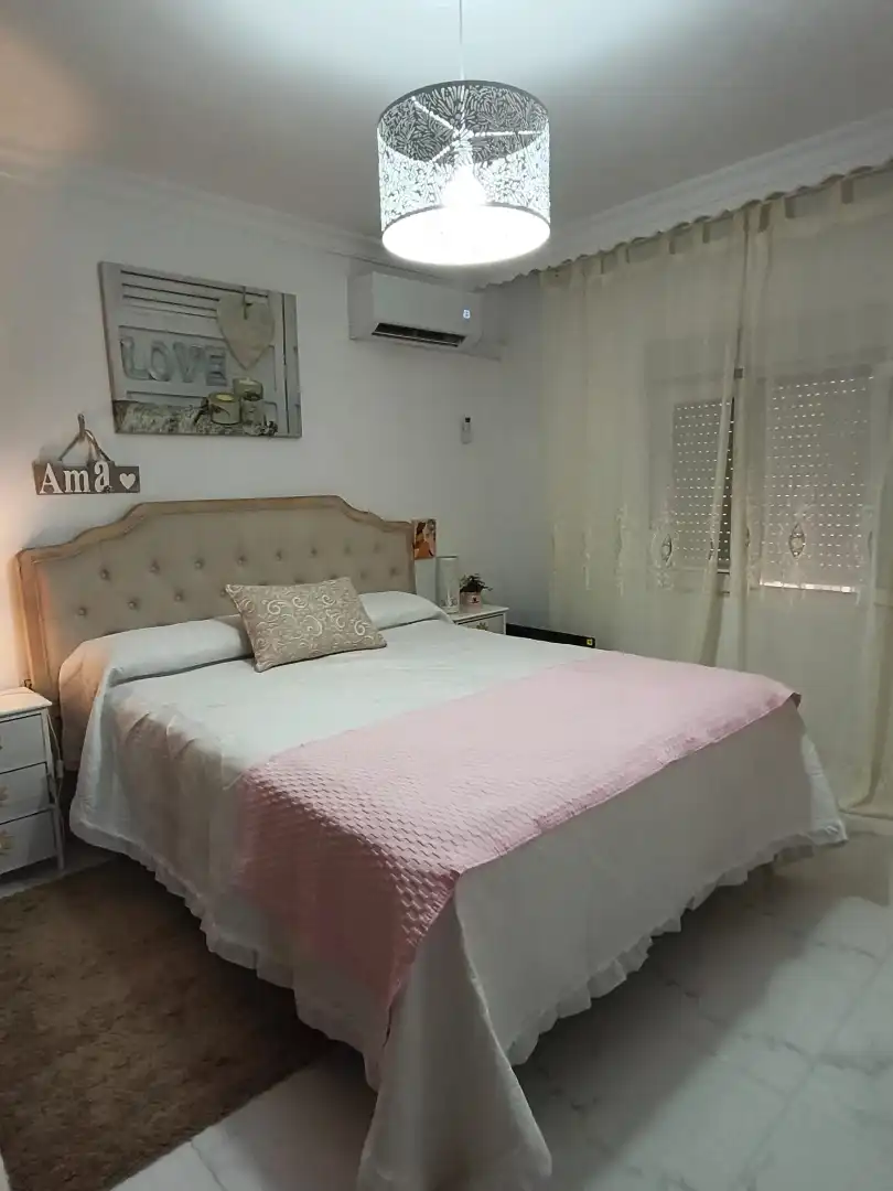 Habitación de Piso en venta en La Línea de la Concepción con Aire acondicionado y Amueblado