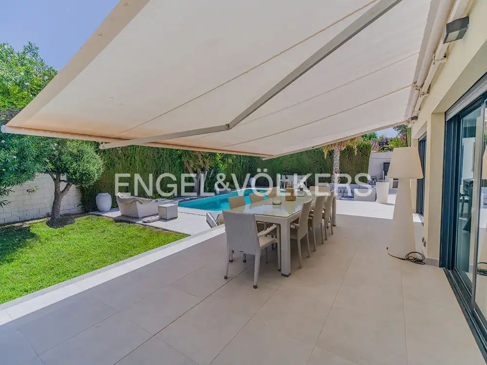 Terraza de Casa o chalet en venta en El Campello con Aire acondicionado, Calefacción y Jardín privado
